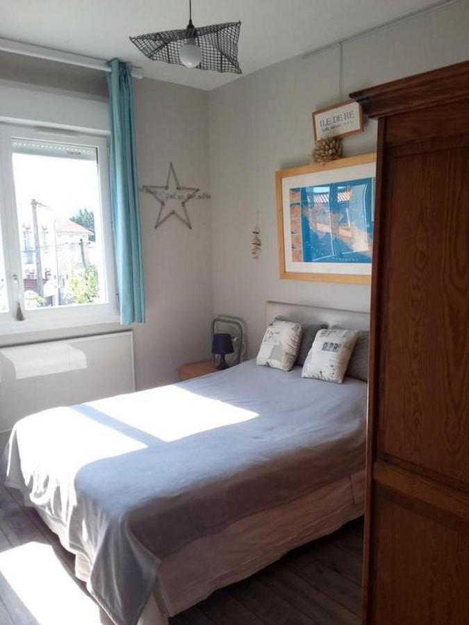 Parenthese Rochelaise Apartment ลาโรแชล ภายนอก รูปภาพ